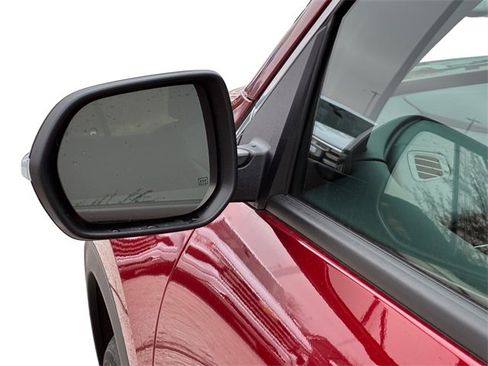 New 2026 Chevrolet Traverse LT image 10