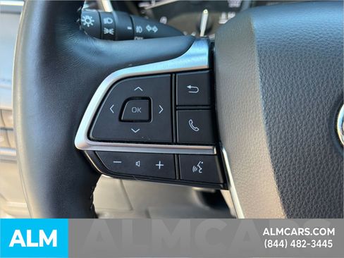 Used 2021 Toyota Highlander Platinum AWD/4WD image 31