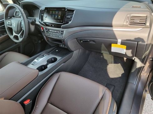 New 2026 Honda Ridgeline RTL image 16