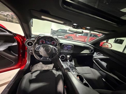Used 2023 Chevrolet Camaro LT RWD image 18