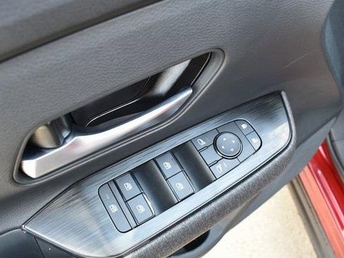 New 2025 Nissan Kicks SV w/ SV Premium Package image 12