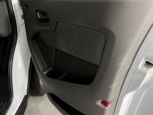 Used 2023 Ford Transit 350 XLT image 32