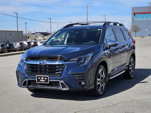 Used 2023 Subaru Ascent Touring image 2