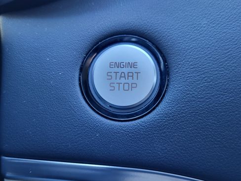 Used 2023 Kia Stinger GT2 image 32