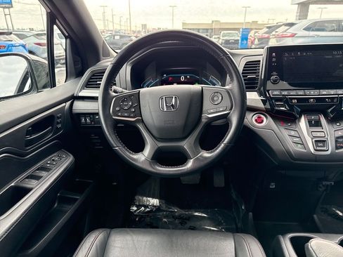 Used 2024 Honda Odyssey Sport image 16