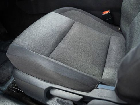 Used 2025 Toyota Camry LE image 30