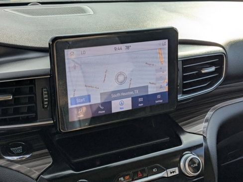 Used 2023 Ford Explorer Limited image 20