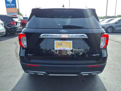 Certified 2023 Ford Explorer XLT w/ Equipment Group 202A AWD/4WD image 5
