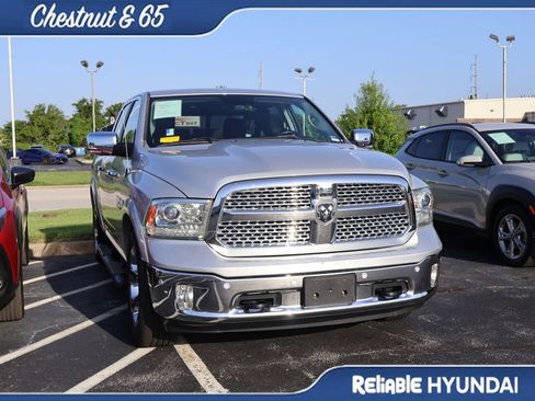 Used 2014 RAM 1500 Laramie w/ Convenience Group AWD/4WD image 3