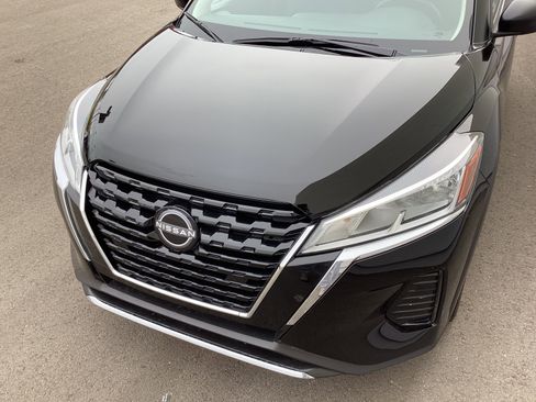 Used 2024 Nissan Kicks S image 15