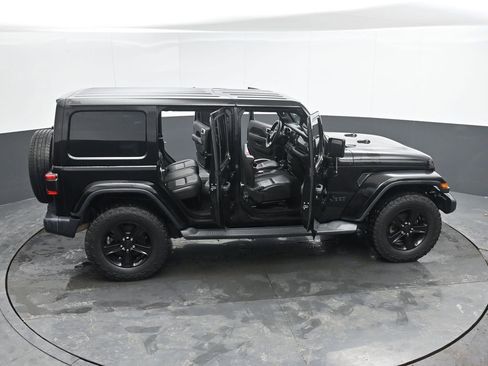 Used 2019 Jeep Wrangler Unlimited Sahara image 48