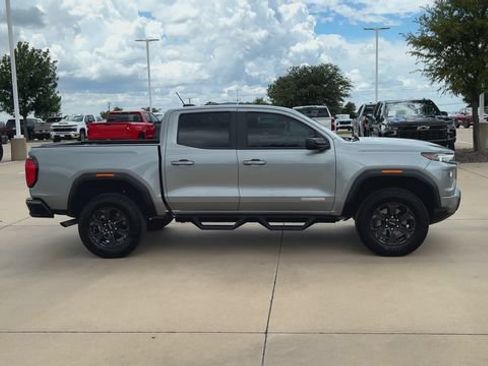Used 2025 GMC Canyon Elevation w/ Convenience Package RWD image 9