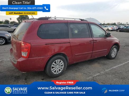 Used 2011 Kia Sedona LX image 4