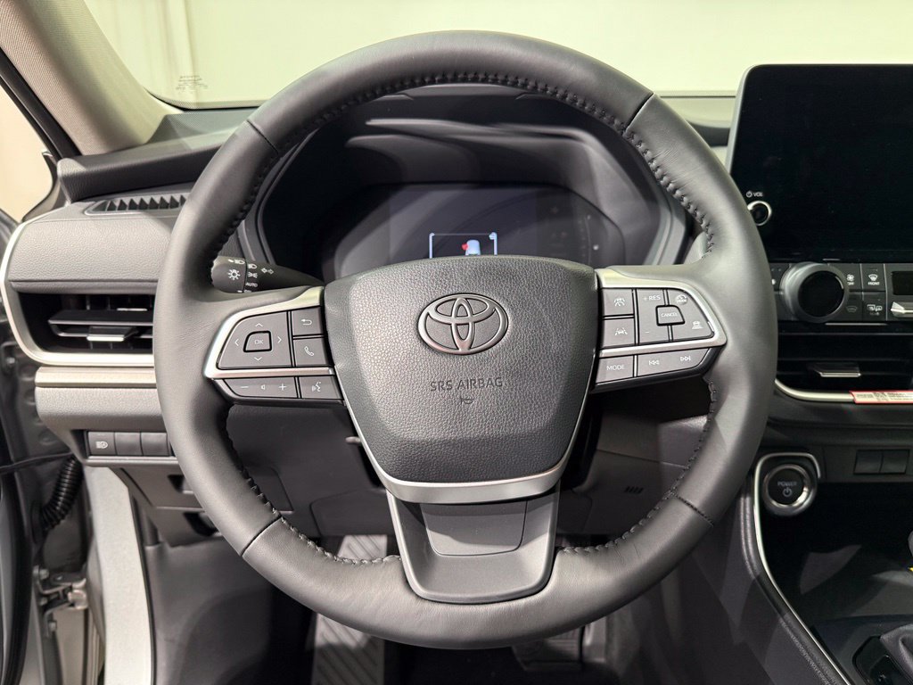 New 2026 Toyota Grand Highlander XLE FWD image 23