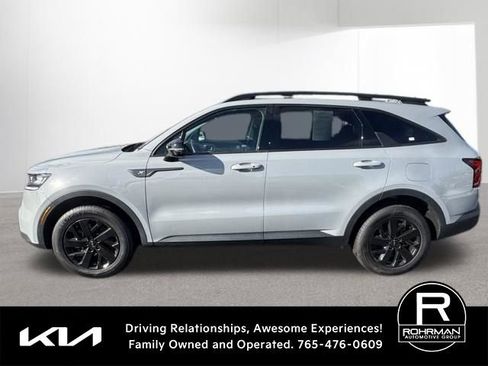 Used 2022 Kia Sorento S w/ Panoramic Sunroof Package AWD/4WD image 6