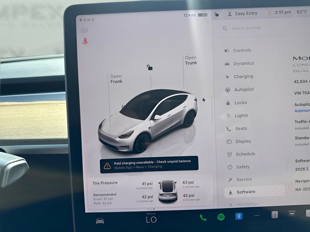 Used 2022 Tesla Model Y Long Range AWD/4WD image 22