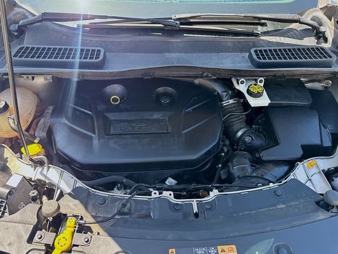 Used 2017 Ford Escape Titanium FWD image 39