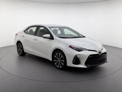 Used 2017 Toyota Corolla SE FWD image 7