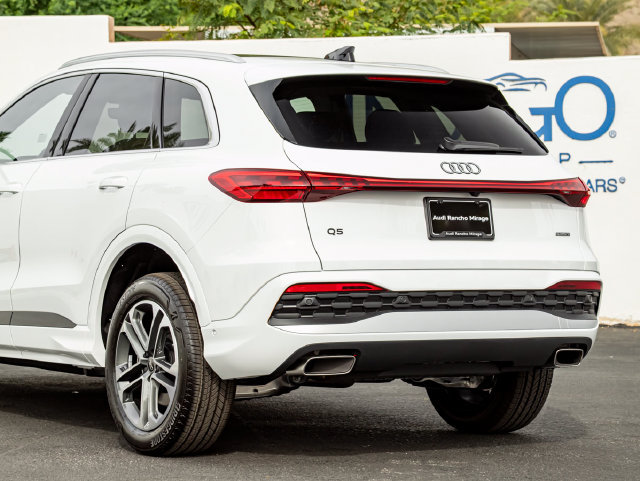 Used 2026 Audi Q5 Premium AWD/4WD image 11