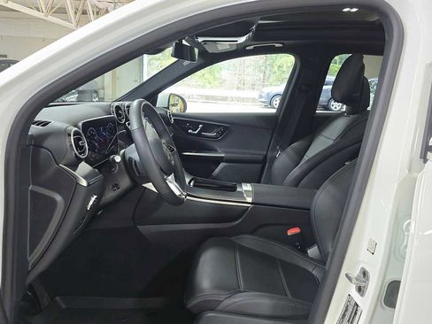 Certified 2025 Mercedes-Benz GLC 300 GLC 300 image 21