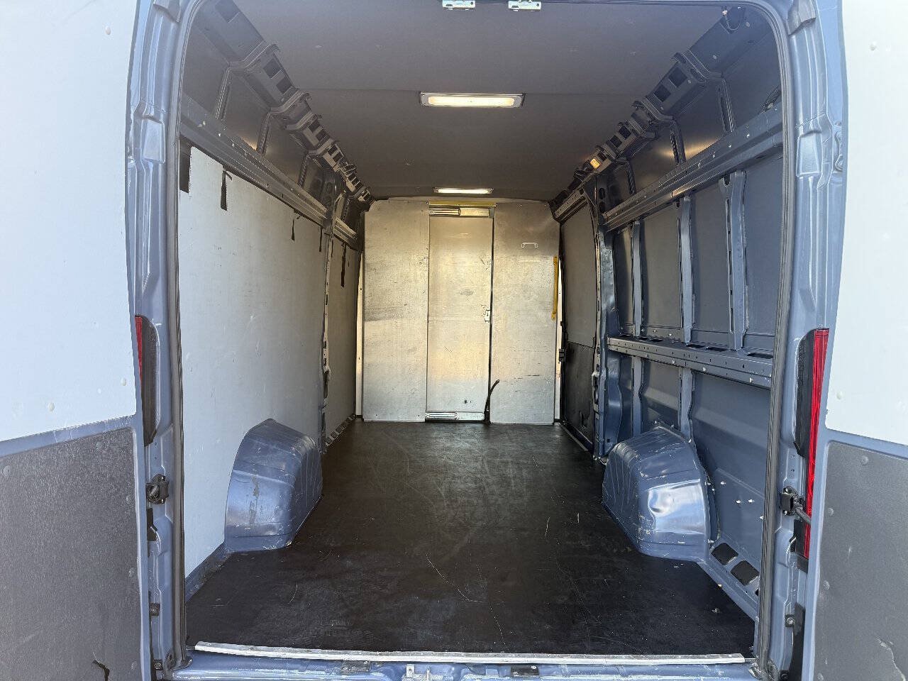 Used 2021 RAM ProMaster 3500 FWD image 2