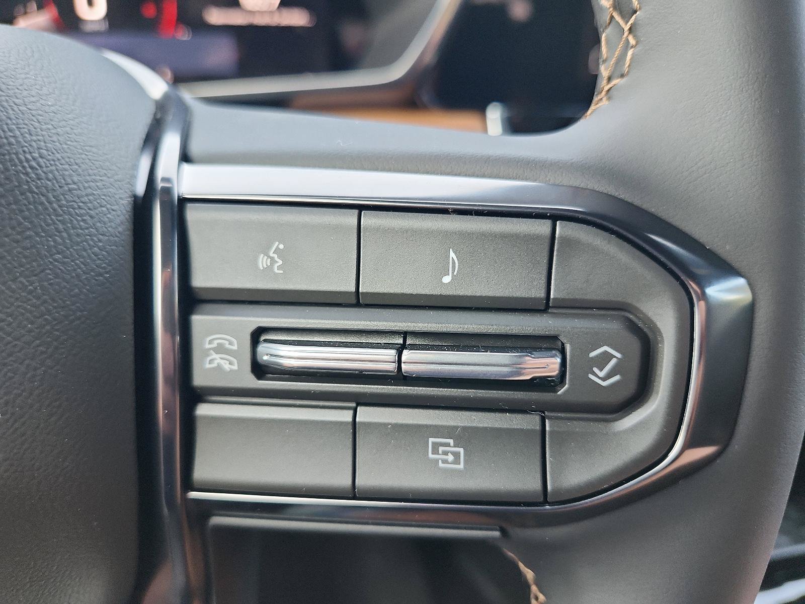 New 2026 GMC Canyon AT4 AWD/4WD image 18