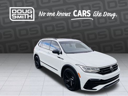 Used 2023 Volkswagen Tiguan SE R-Line image 7
