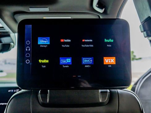 Used 2025 GMC Yukon Denali Ultimate image 33