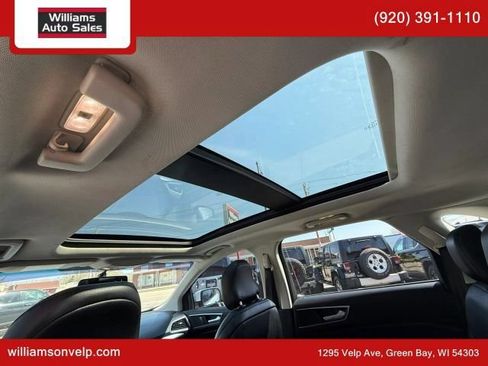 Used 2017 Ford Edge SEL w/ Equipment Group 201A AWD/4WD image 2
