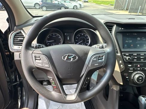 Used 2017 Hyundai Santa Fe Sport AWD/4WD image 13