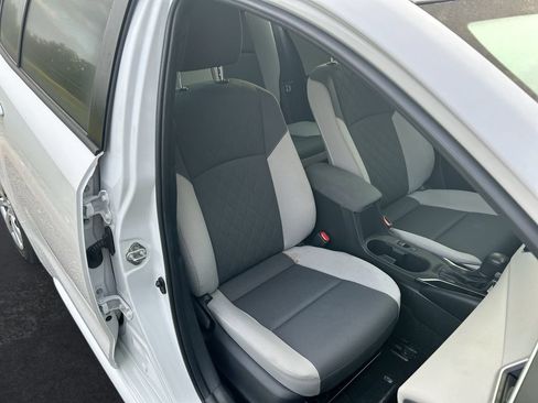 Used 2024 Toyota Corolla LE FWD image 30