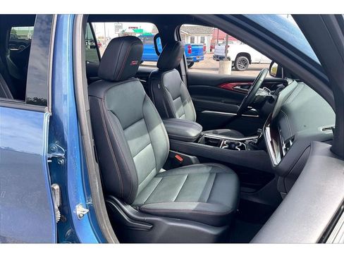 Used 2024 Chevrolet Traverse Z71 w/ Enhanced Driving Package AWD/4WD image 8