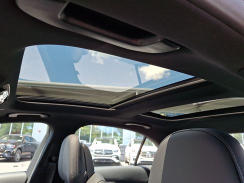 Certified 2026 Mercedes-Benz C 300 4MATIC Sedan image 14