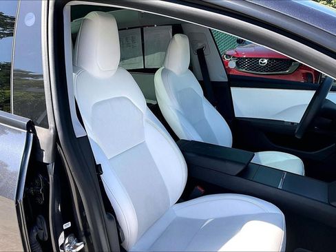 Used 2024 Tesla Model 3 Standard Range RWD image 6