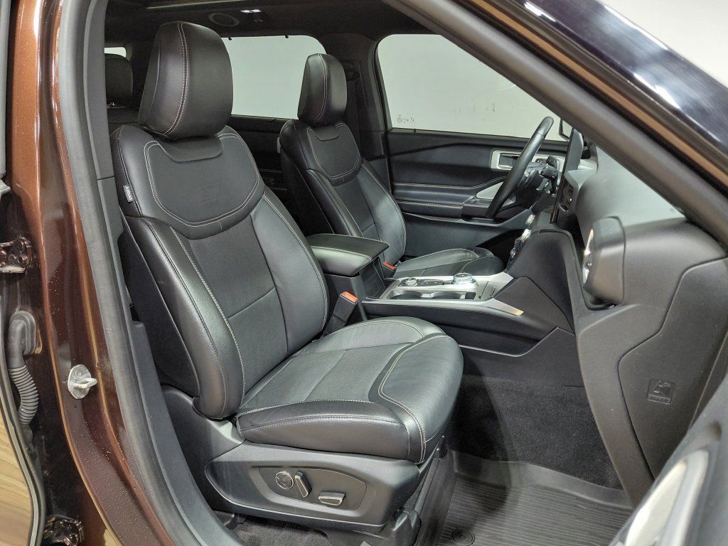Used 2020 Ford Explorer ST w/ ST Street Pack AWD/4WD image 31