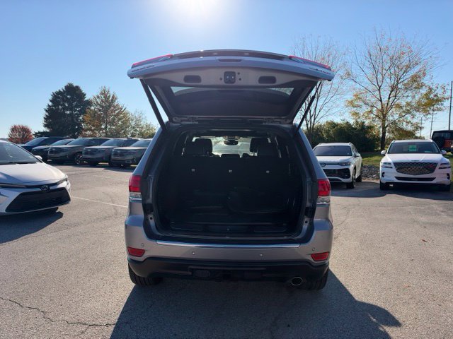 Used 2019 Jeep Grand Cherokee Limited w/ Luxury Group II AWD/4WD image 37