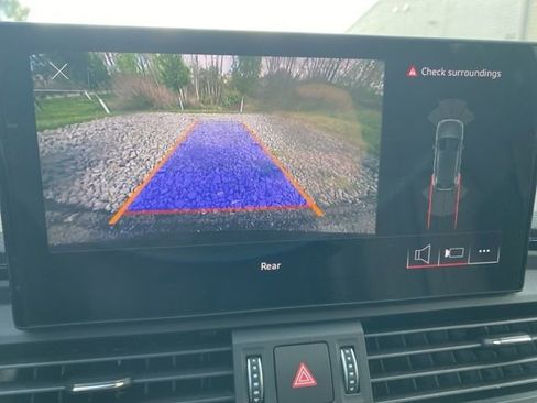 Used 2024 Audi Q5 2.0T Premium w/ Convenience Package image 30