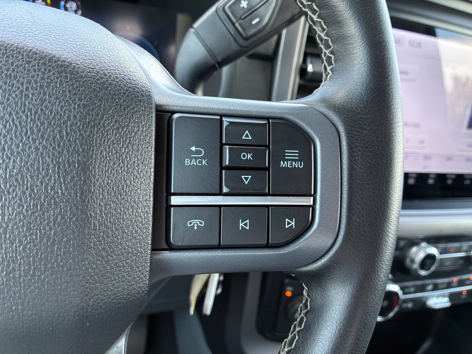 Used 2025 Ford F150 XLT w/ Equipment Group 301A Standard AWD/4WD image 21