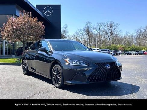 Used 2022 Lexus ES 300h w/ Accessory Package 2 FWD image 1