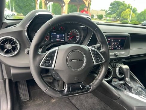 Used 2021 Chevrolet Camaro LT RWD image 16
