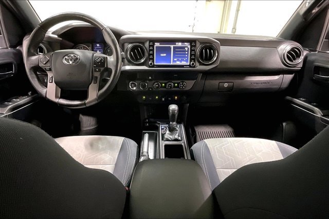 Used 2020 Toyota Tacoma TRD Sport w/ Technology Package AWD/4WD image 15