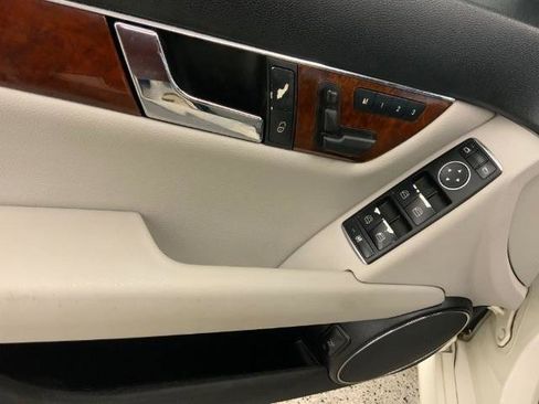 Used 2011 Mercedes-Benz C 300 Sedan image 28