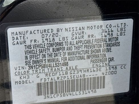 Used 2020 Nissan Kicks S image 16