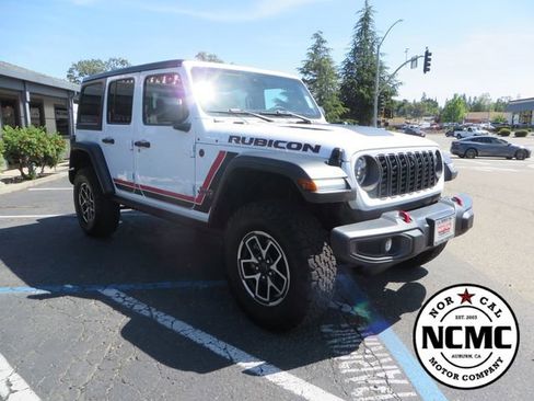 Used 2024 Jeep Wrangler Unlimited Rubicon w/ Technology Group AWD/4WD image 7