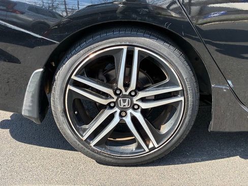 Used 2017 Honda Accord Sport image 45