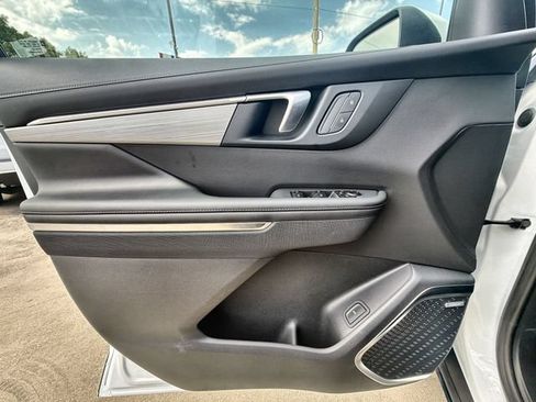 Certified 2026 Buick Enclave Preferred FWD image 21