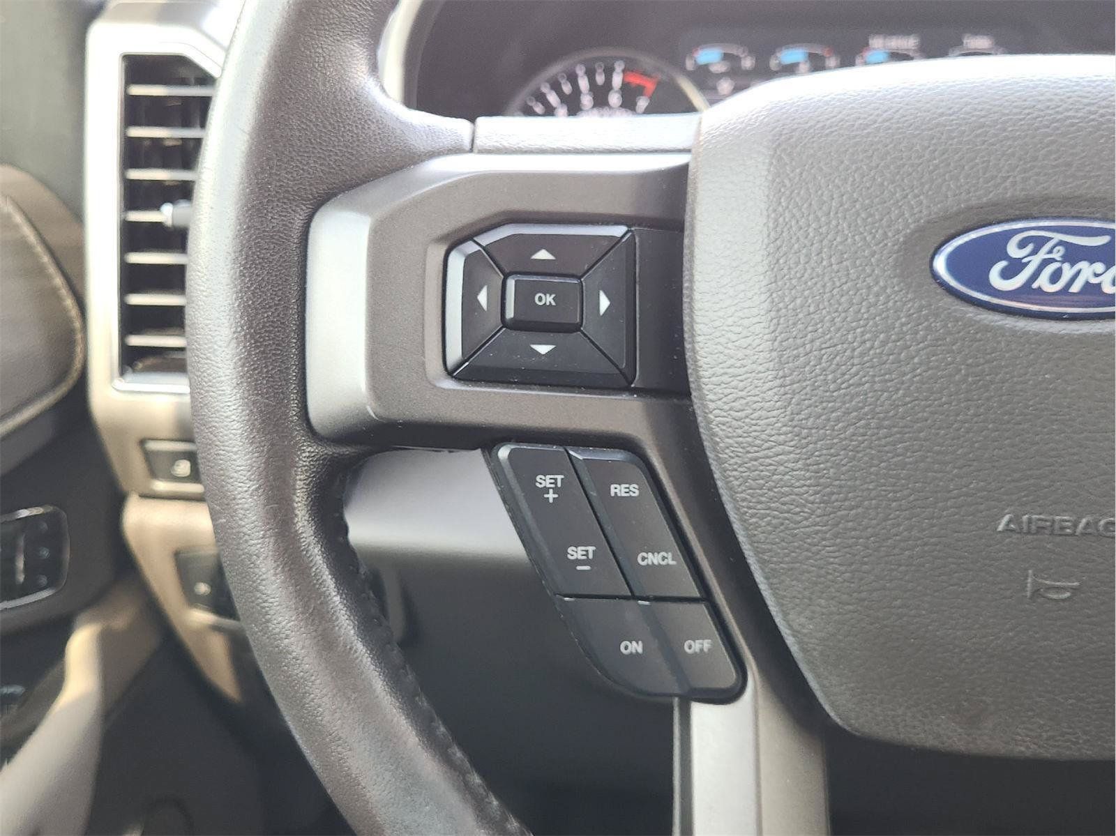 Used 2020 Ford Expedition XLT w/ Equipment Group 202A RWD image 29