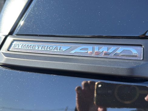 Used 2025 Subaru Forester Limited w/ Popular Package image 47