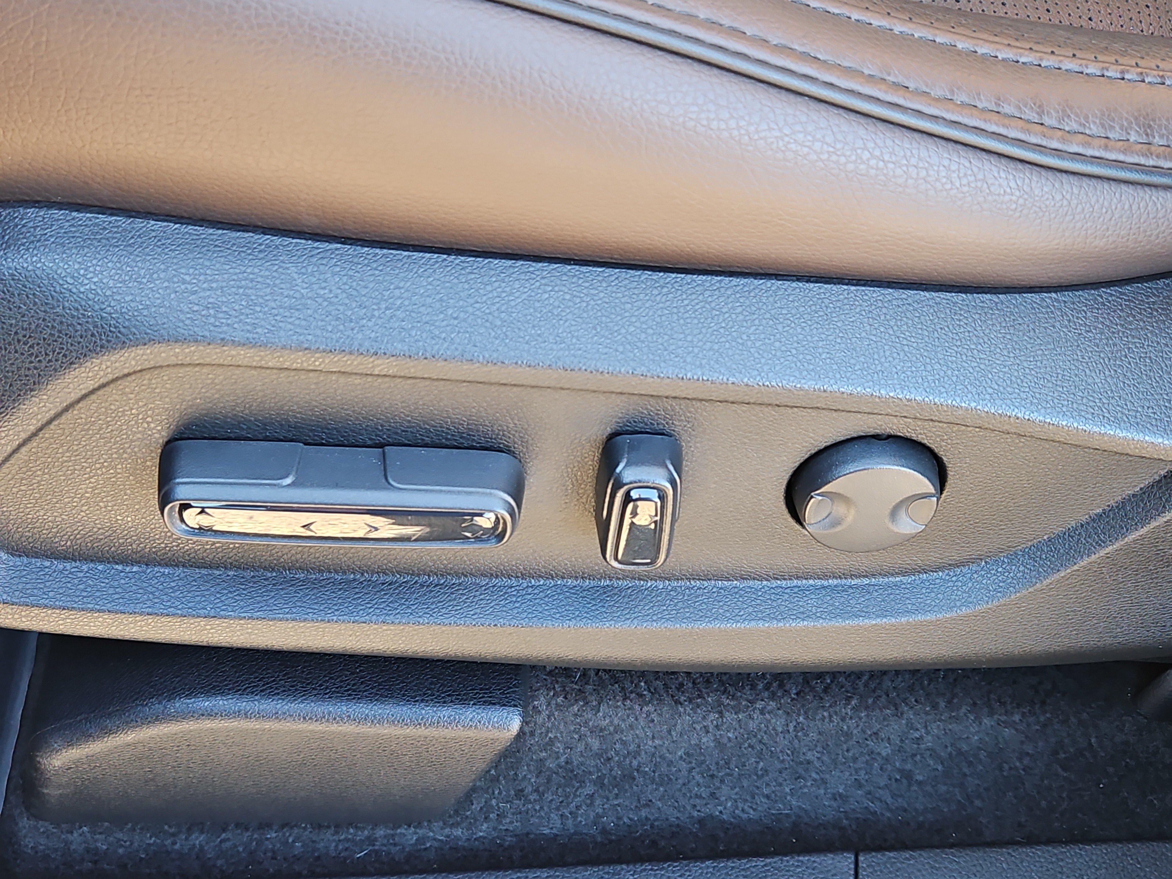Certified 2025 Honda Pilot Elite image 16