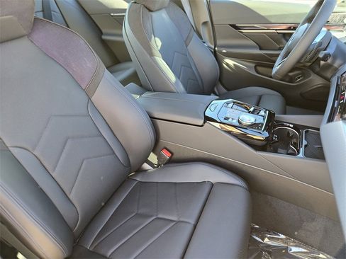 New 2026 BMW 530i xDrive w/ M Sport Package image 16